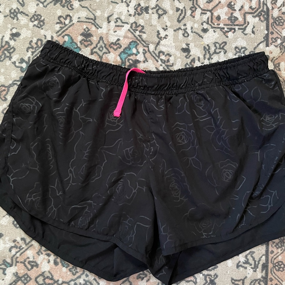 Old Navy active shorts
